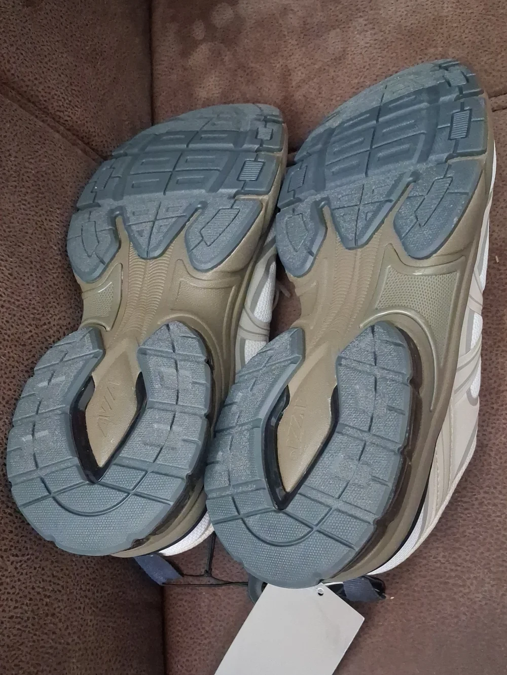 Avia Women's Backless Athletic Sneakers in Cream And Tan Size 10